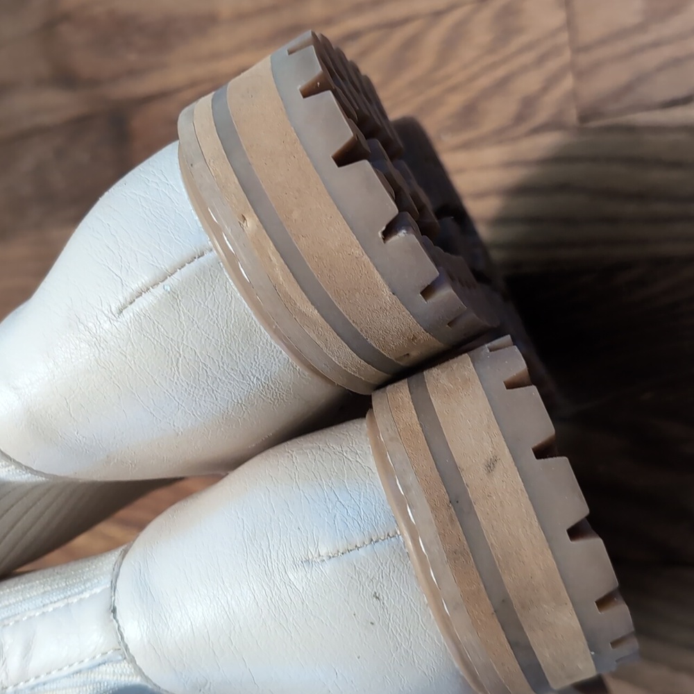 Oasis Society Blond Leather Chelsea Boots - Picture 7 of 10